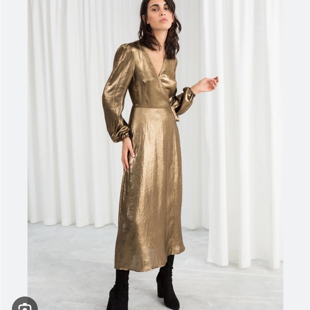 HOLIDAY GRAB! Glamorous Metallic Long Sleeve Satin Dress